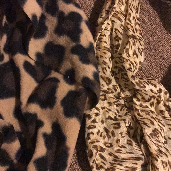 Scarves - Picture 2 of 3